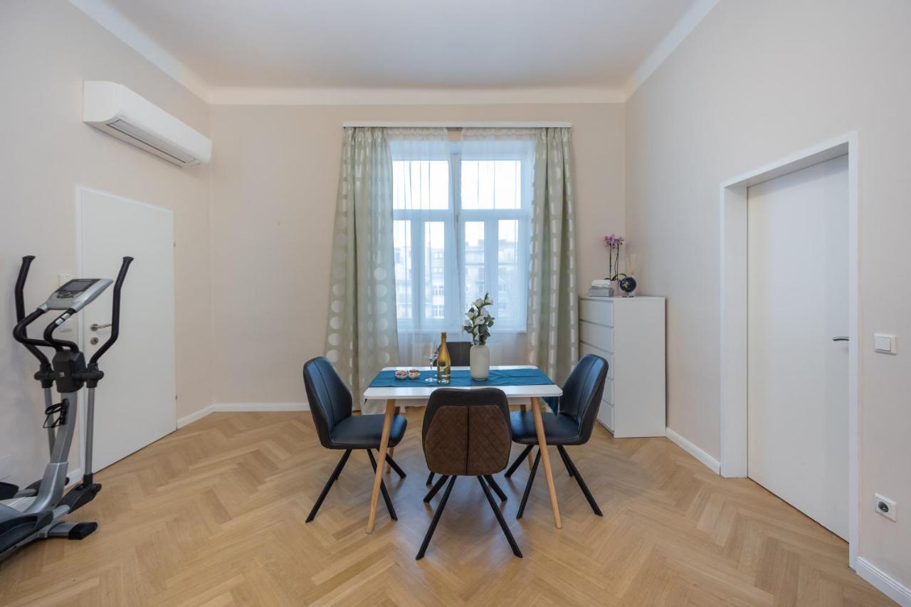 Charming Apartment Near Prater Vienna Luaran gambar